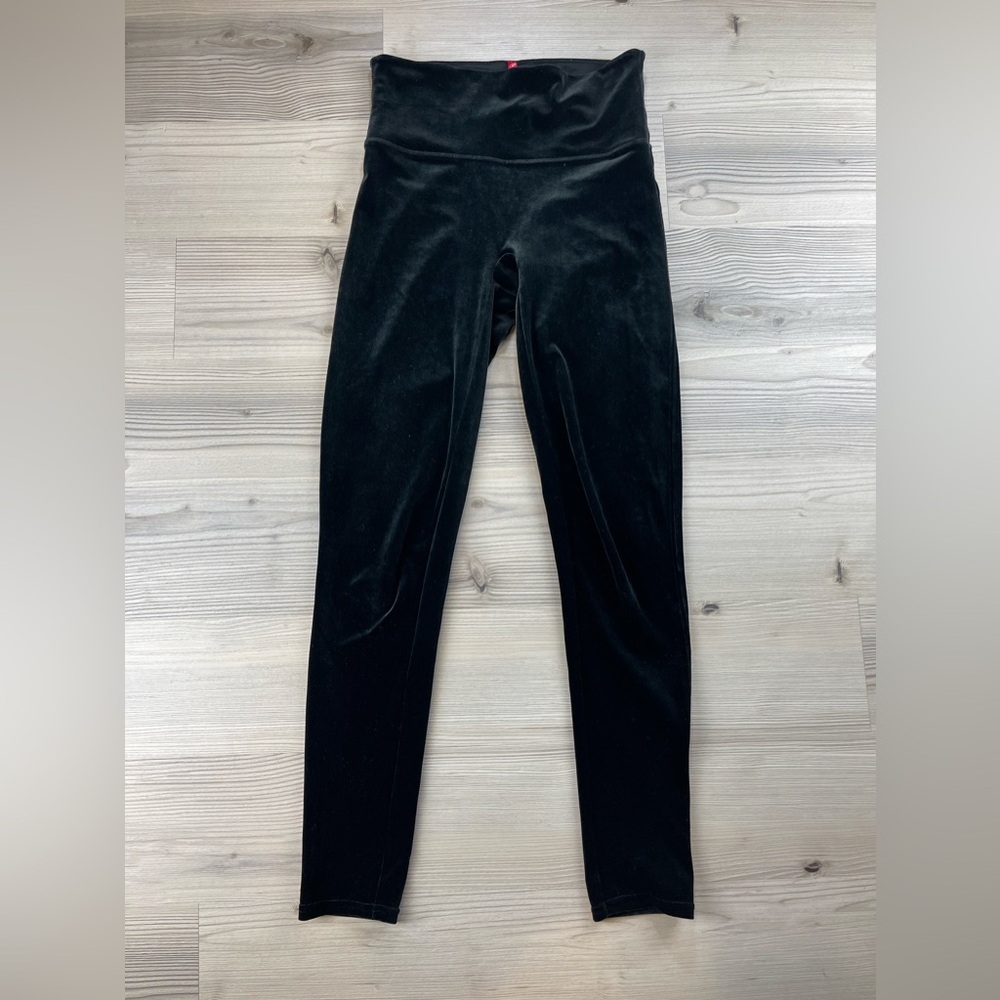 SPANX Women’s Velvet Leggings Black High Rise Shapewear Size M